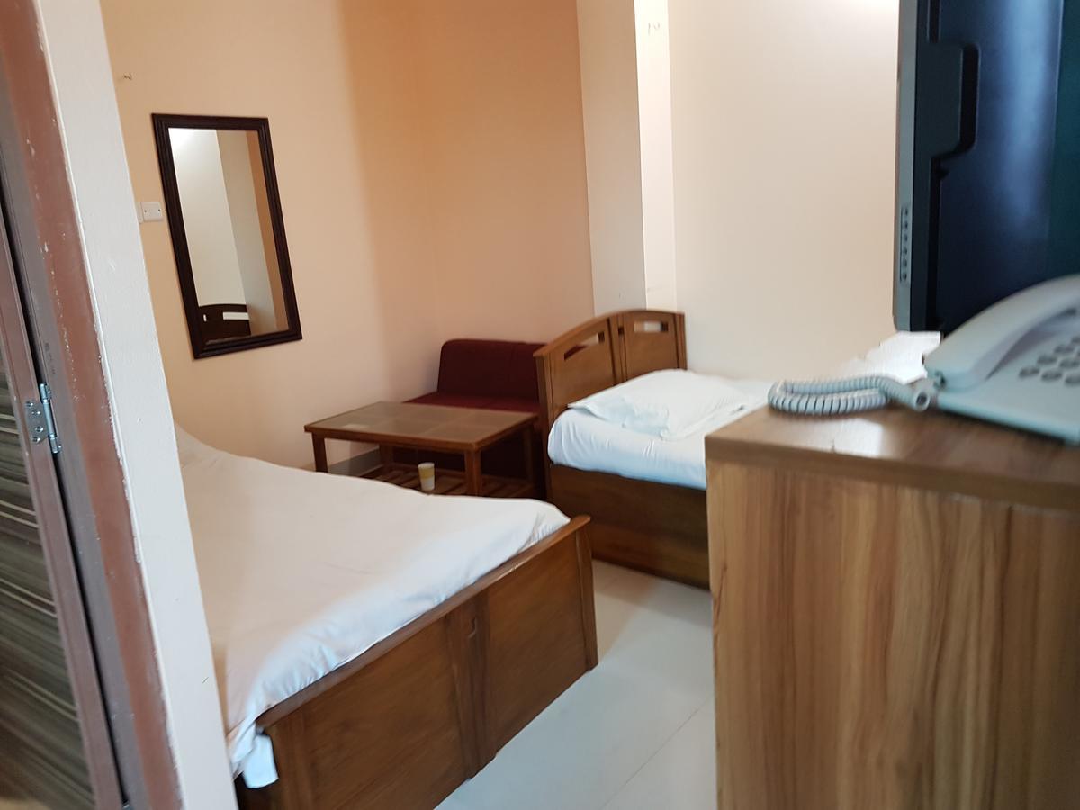 Hotel Diamond Park Dakhin Kattali Exterior foto